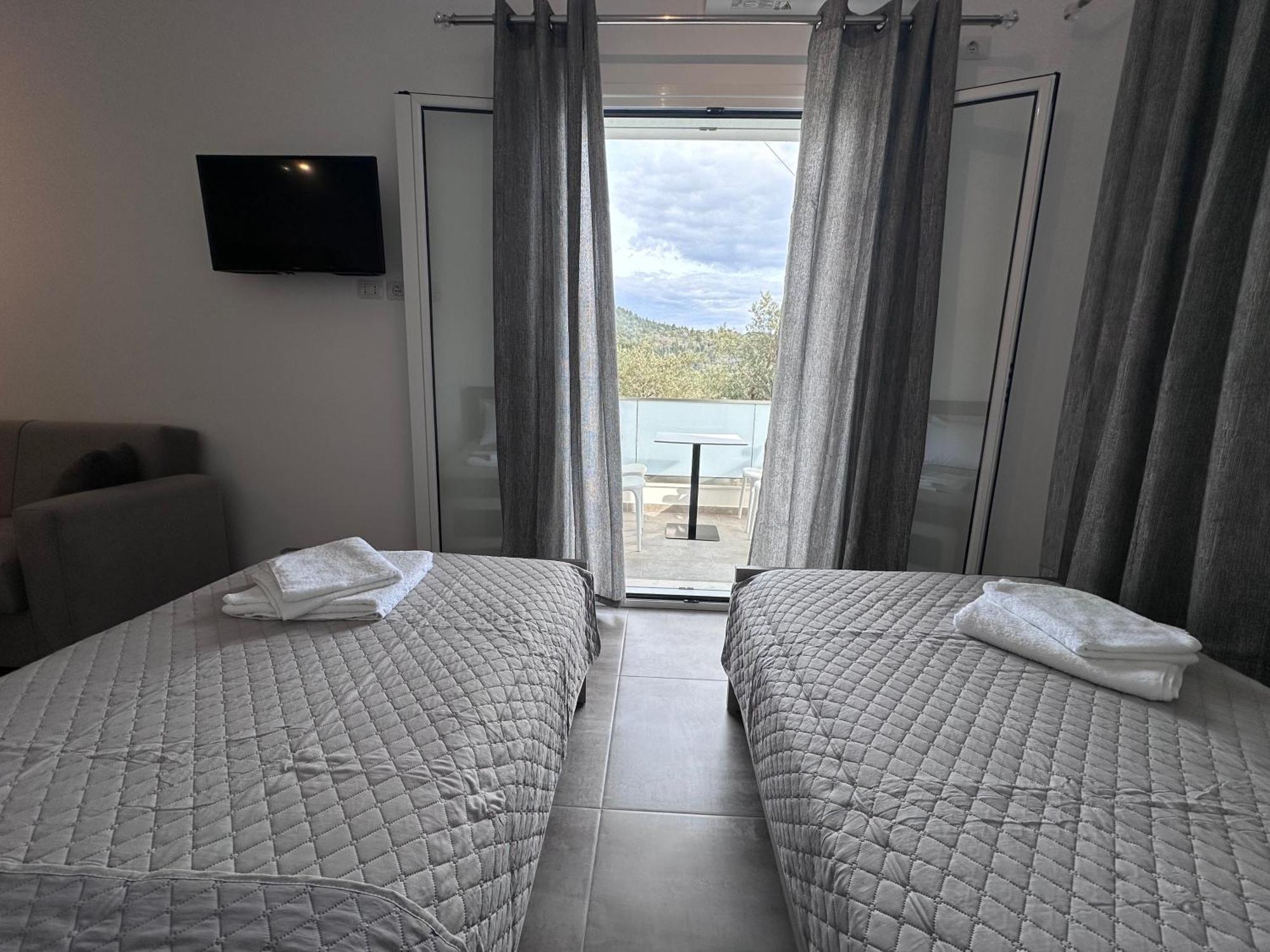 Vila Melina Himare Esterno foto